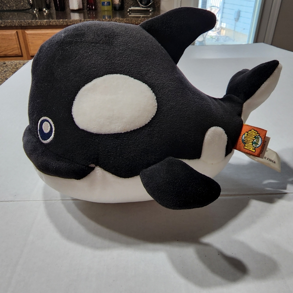 Adventure Planet Orca plush EUC